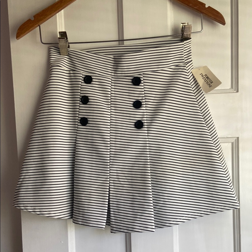NWT Forever 21 Black and White Striped Skirt